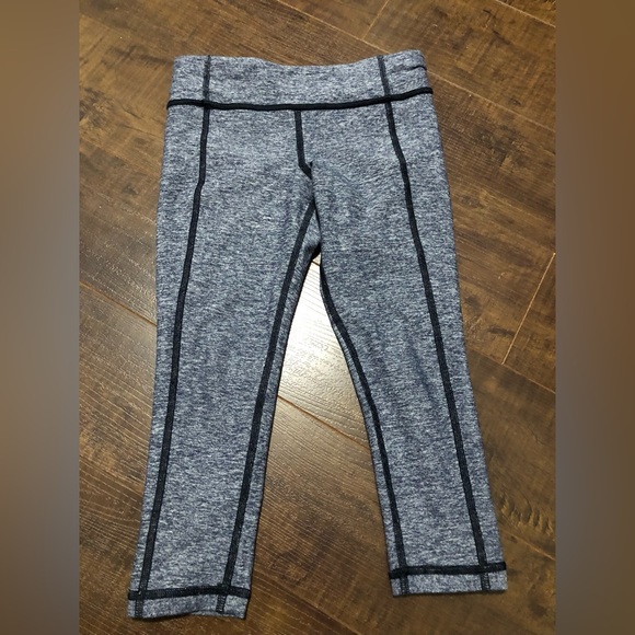 Ivivva rhythmic crops, size 6 - Picture 5 of 5